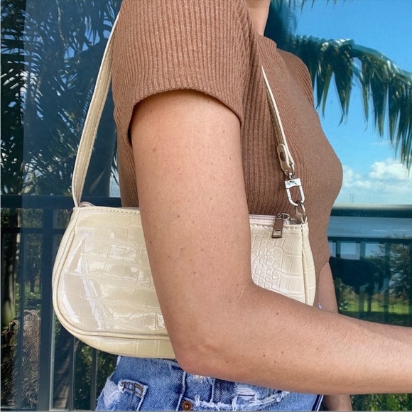 Cream Faux Patent Alligator Mini Bag Purse - Picture 4 of 9